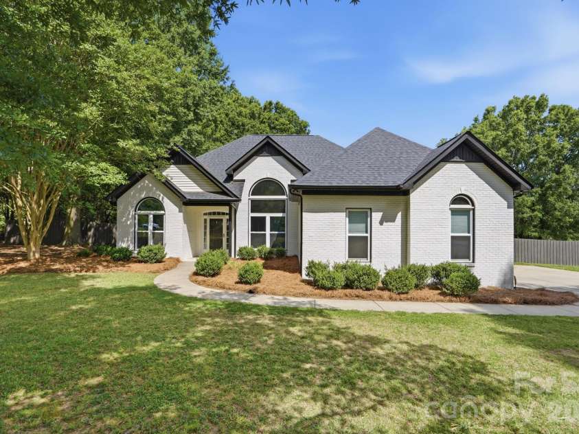 4812 Austin Road, Monroe, NC 28112.  MLS# CAR4377545, YatesRealty ID 21770. 