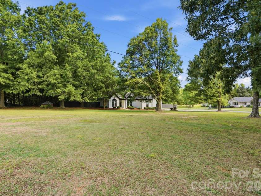 4812 Austin Road, Monroe, NC 28112.  MLS# CAR4377545, YatesRealty ID 21770. 