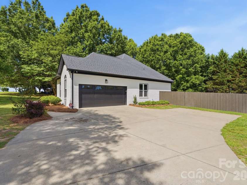 4812 Austin Road, Monroe, NC 28112.  MLS# CAR4377545, YatesRealty ID 21770. 