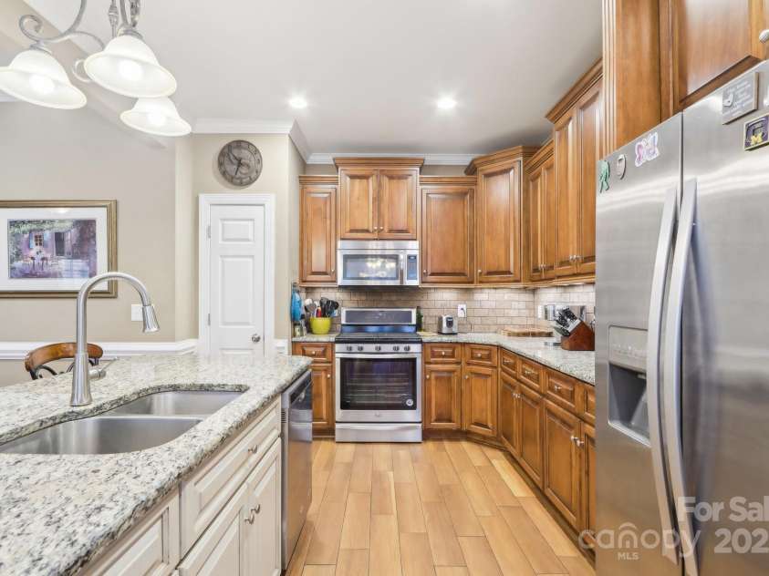 304 Wintergreen Court, Kings Mountain, NC 28086.  MLS# CAR4241325, YatesRealty ID 21771. 