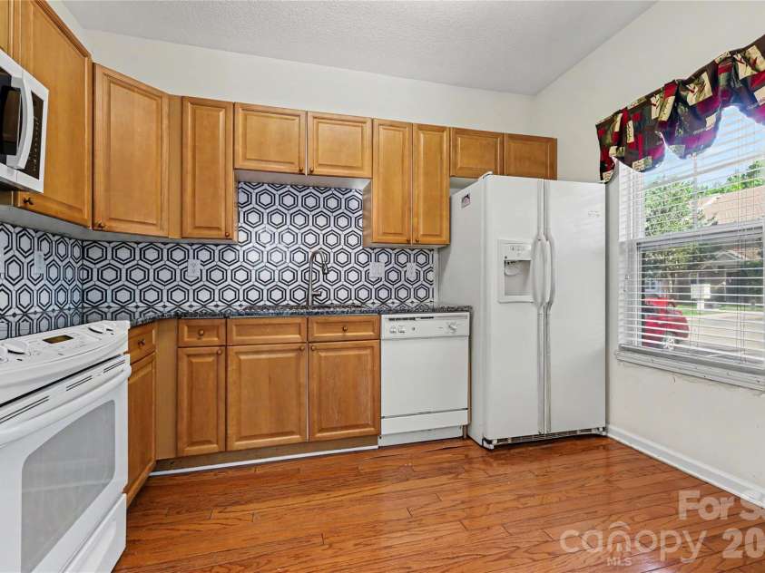 11431 Savannah Creek Drive, Charlotte, NC 28273.  MLS# CAR4377551, YatesRealty ID 21772. 