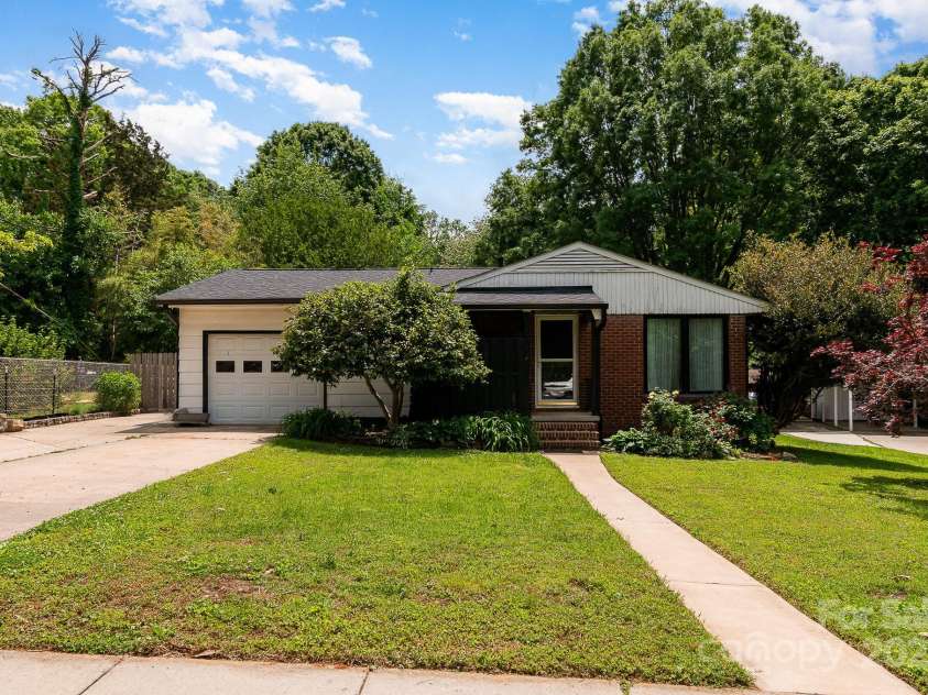 1509 Wiltshire Road, Salisbury, NC 21844.  MLS# CAR4254330, YatesRealty ID 21773. 