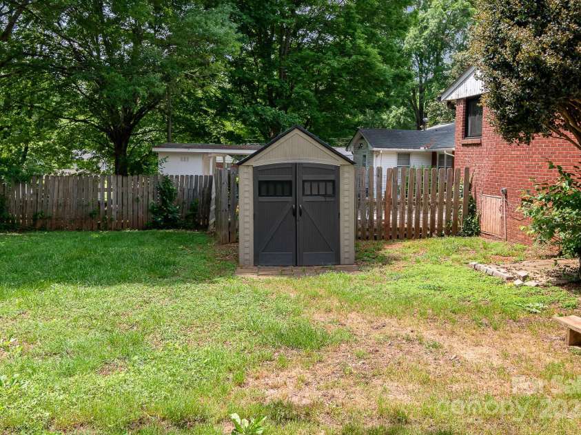 1509 Wiltshire Road, Salisbury, NC 21844.  MLS# CAR4254330, YatesRealty ID 21773. 