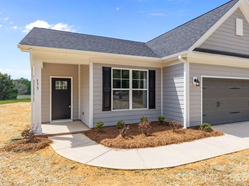 175 Eagle Drive, Salisbury, NC 28144.  MLS# CAR4364215, YatesRealty ID 21773. 