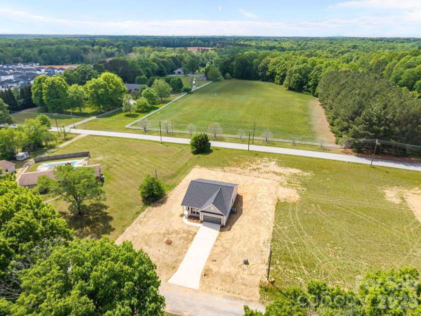175 Eagle Drive, Salisbury, NC 28144.  MLS# CAR4364215, YatesRealty ID 21773. 