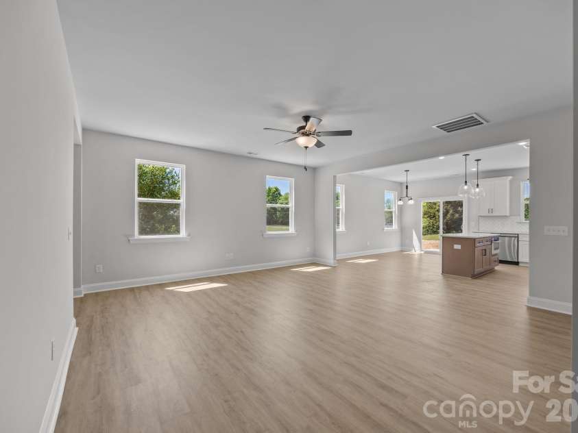 175 Eagle Drive, Salisbury, NC 28144.  MLS# CAR4364215, YatesRealty ID 21773. 