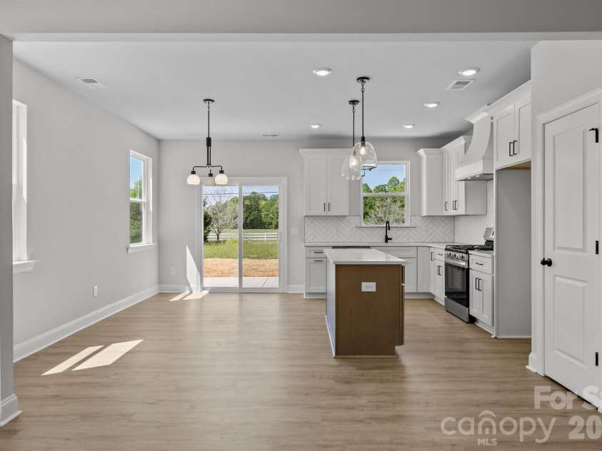 175 Eagle Drive, Salisbury, NC 28144.  MLS# CAR4364215, YatesRealty ID 21773. 