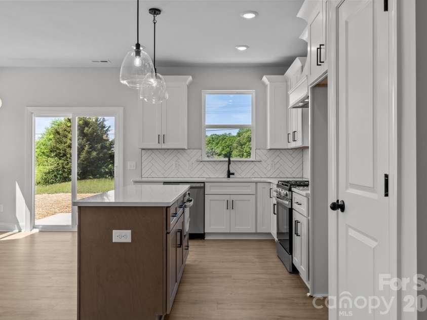 175 Eagle Drive, Salisbury, NC 28144.  MLS# CAR4364215, YatesRealty ID 21773. 
