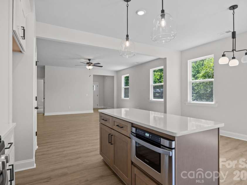175 Eagle Drive, Salisbury, NC 28144.  MLS# CAR4364215, YatesRealty ID 21773. 