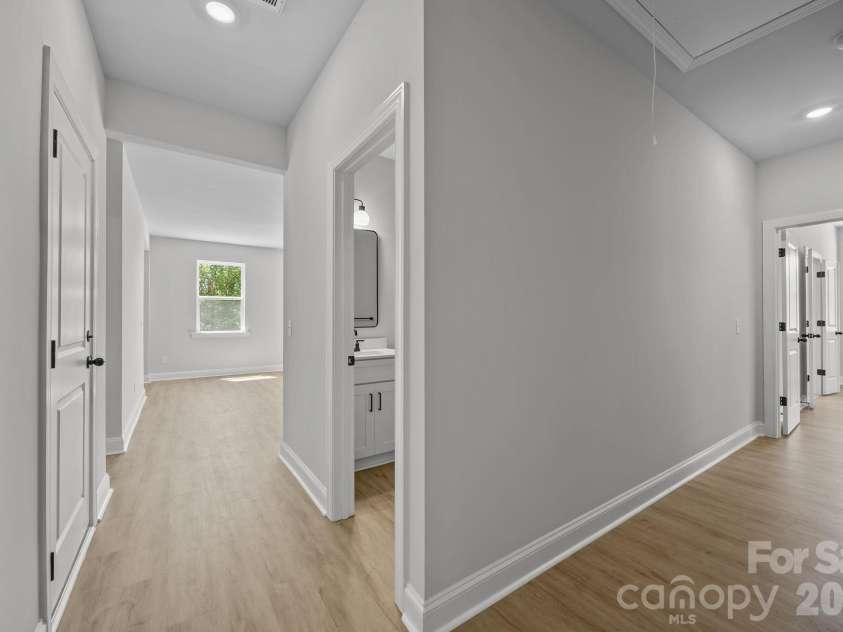 175 Eagle Drive, Salisbury, NC 28144.  MLS# CAR4364215, YatesRealty ID 21773. Hall