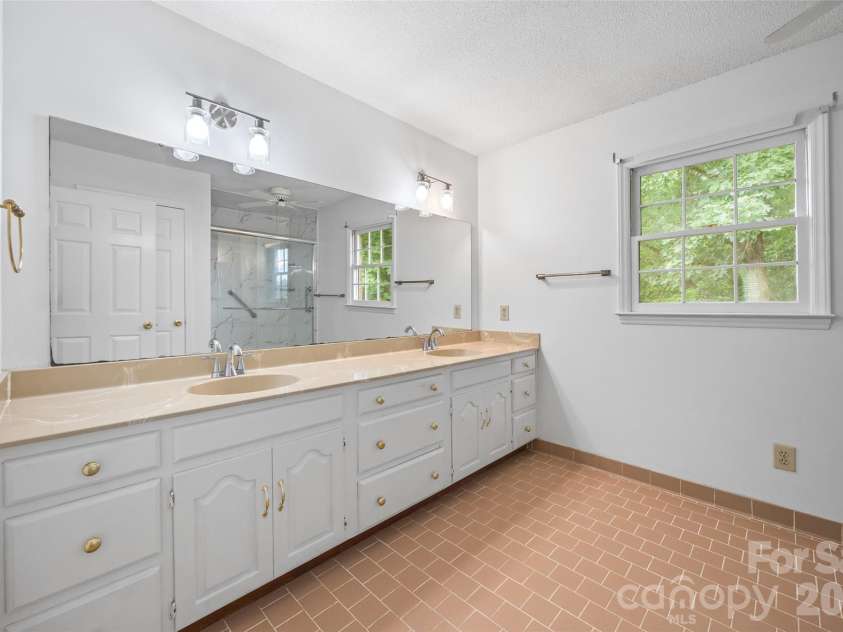 2510 Meredith Court, Rock Hill, SC 29732.  MLS# CAR4376822, YatesRealty ID 21774. 
