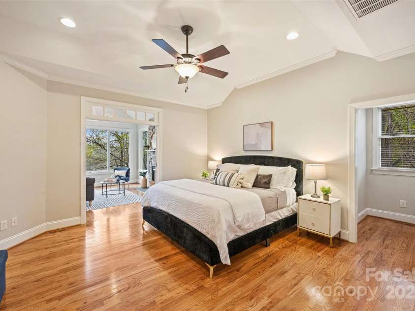 272 Harbor Ridge Drive, Statesville, NC 28677.  MLS# CAR4245660, YatesRealty ID 21775. Primary Bedroom