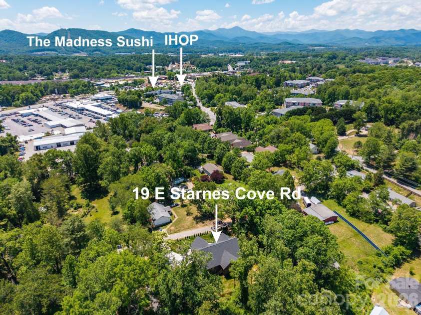 19 Starnes Cove Road, Asheville, NC 28806.  MLS# CAR4354681, YatesRealty ID 21777. 