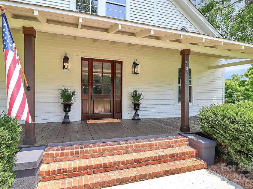 604 Ferguson Ridge Road, Gastonia, NC 28052.  MLS# CAR4267295, YatesRealty ID 21777. 
