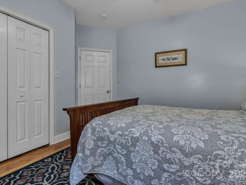 2790 Twin Oaks Drive, Morganton, NC 28655.  MLS# CAR4267085, YatesRealty ID 21778. 