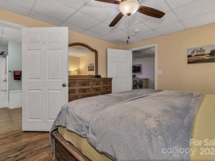 2790 Twin Oaks Drive, Morganton, NC 28655.  MLS# CAR4267085, YatesRealty ID 21778. 