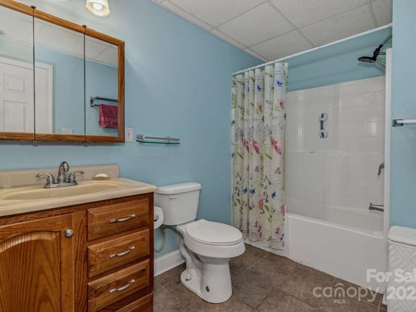 2790 Twin Oaks Drive, Morganton, NC 28655.  MLS# CAR4267085, YatesRealty ID 21778. 