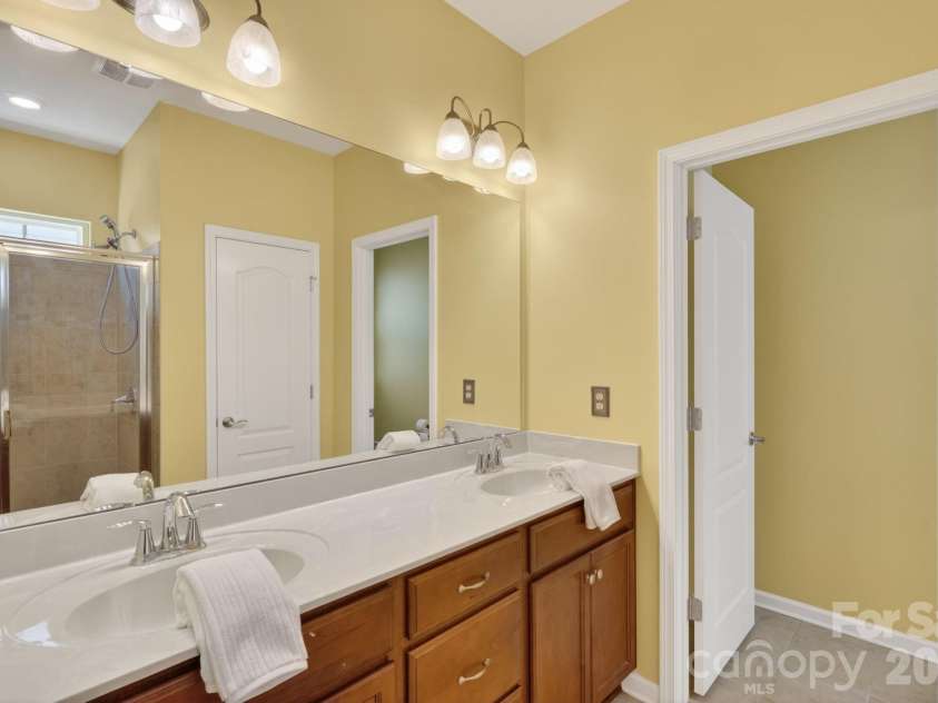 418 Brier Knob Drive, Fort Mill, SC 29715.  MLS# CAR4378773, YatesRealty ID 21778. 