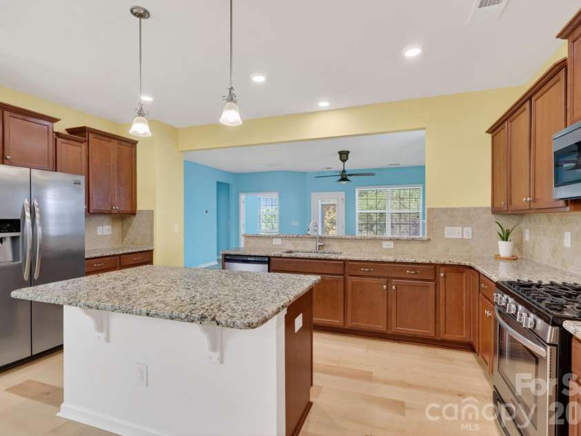 418 Brier Knob Drive, Fort Mill, SC 29715.  MLS# CAR4378773, YatesRealty ID 21778. 