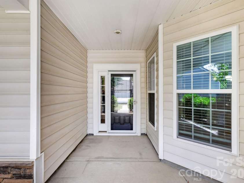 418 Brier Knob Drive, Fort Mill, SC 29715.  MLS# CAR4378773, YatesRealty ID 21778. 