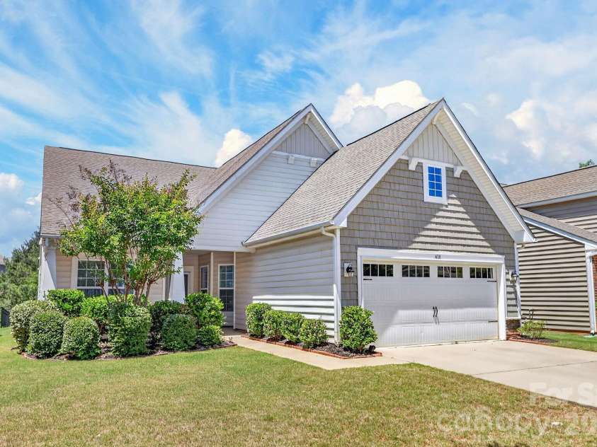 418 Brier Knob Drive, Fort Mill, SC 29715.  MLS# CAR4378773, YatesRealty ID 21778. 