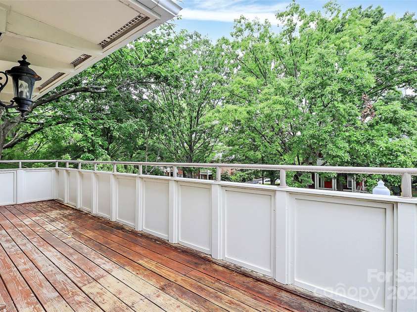 526 Davidson Street, Charlotte, NC 28202.  MLS# CAR4252746, YatesRealty ID 21779. 