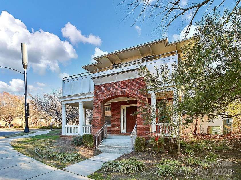 526 Davidson Street, Charlotte, NC 28202.  MLS# CAR4252746, YatesRealty ID 21779. 