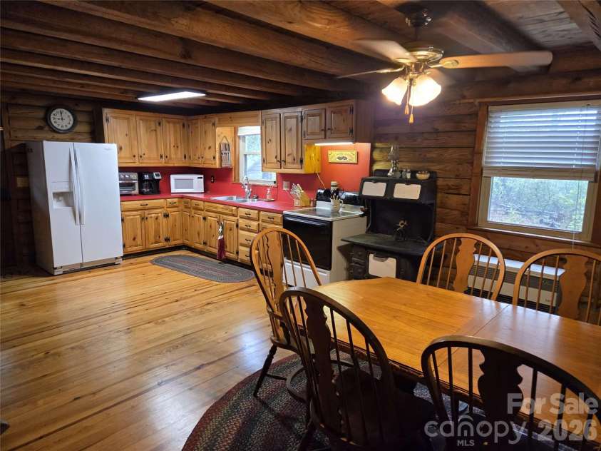 692 Buck Hill Road, Newland, NC 28657.  MLS# CAR4376727, YatesRealty ID 21779. 