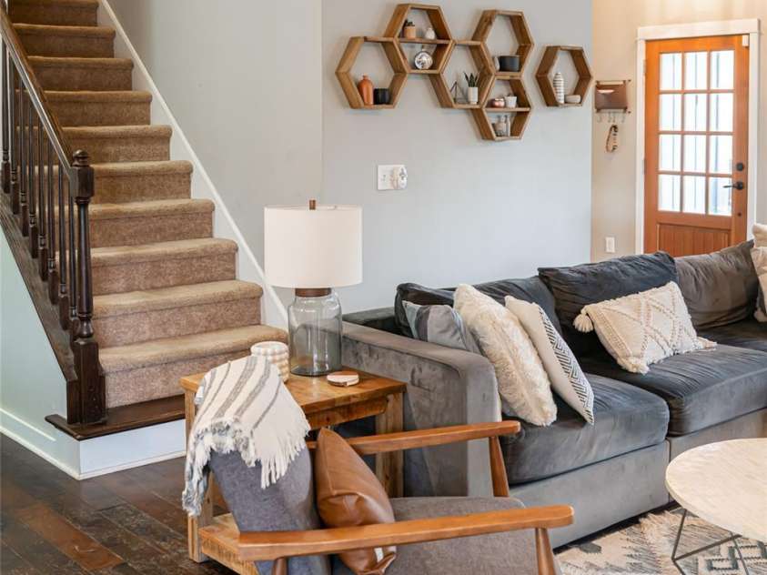 123 Arline Henry Way, Asheville, NC 28806.  MLS# CAR4232266, YatesRealty ID 2178. 