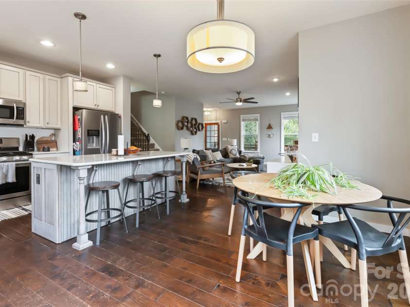 123 Arline Henry Way, Asheville, NC 28806.  MLS# CAR4232266, YatesRealty ID 2178. 