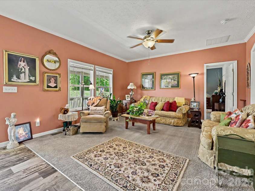 3556 Walling Drive, Newton, NC 28658.  MLS# CAR4376025, YatesRealty ID 21781. 