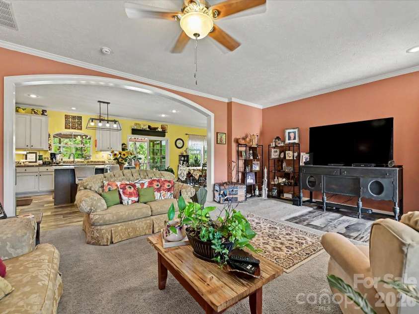 3556 Walling Drive, Newton, NC 28658.  MLS# CAR4376025, YatesRealty ID 21781. 