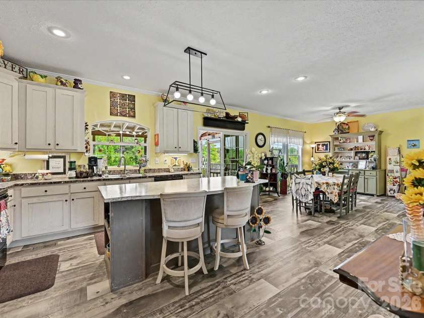 3556 Walling Drive, Newton, NC 28658.  MLS# CAR4376025, YatesRealty ID 21781. 