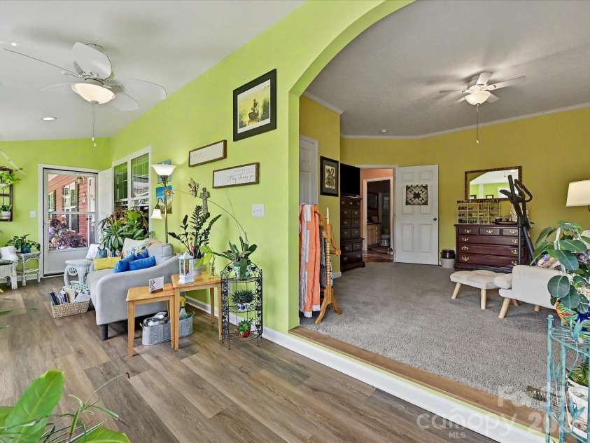 3556 Walling Drive, Newton, NC 28658.  MLS# CAR4376025, YatesRealty ID 21781. 