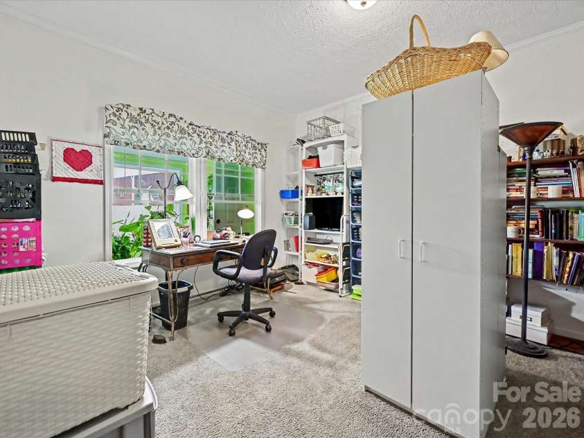 3556 Walling Drive, Newton, NC 28658.  MLS# CAR4376025, YatesRealty ID 21781. 