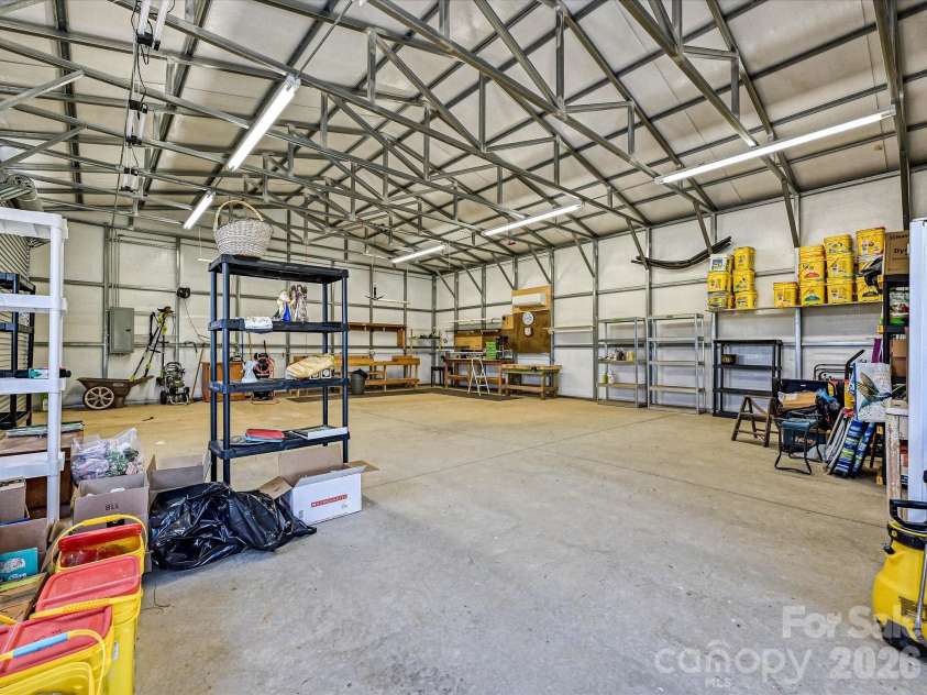 3556 Walling Drive, Newton, NC 28658.  MLS# CAR4376025, YatesRealty ID 21781. 