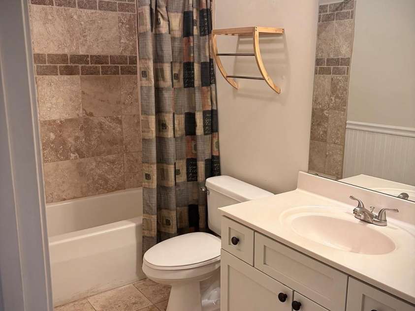 17811 Half Moon Lane, Cornelius, NC 28031.  MLS# CAR4421668, YatesRealty ID 21782. 