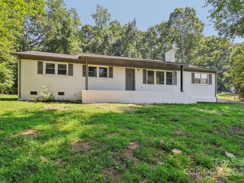 848 Ike Lynch Road, Dallas, NC 28034.  MLS# CAR4268616, YatesRealty ID 21782. 