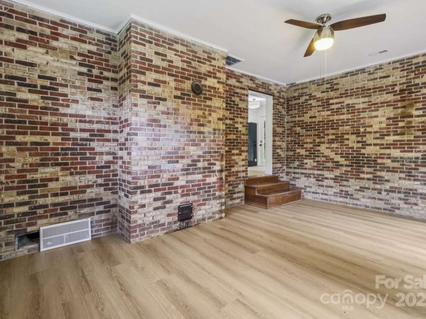 848 Ike Lynch Road, Dallas, NC 28034.  MLS# CAR4268616, YatesRealty ID 21782. 