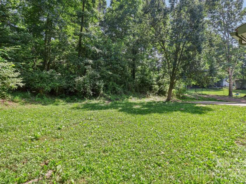 848 Ike Lynch Road, Dallas, NC 28034.  MLS# CAR4268616, YatesRealty ID 21782. 