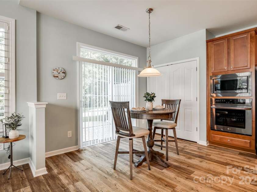 714 Deerbrook Lane, Tega Cay, SC 29708.  MLS# CAR4268039, YatesRealty ID 21783. 