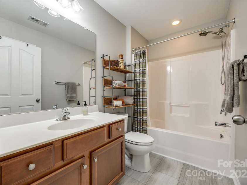 714 Deerbrook Lane, Tega Cay, SC 29708.  MLS# CAR4268039, YatesRealty ID 21783. 