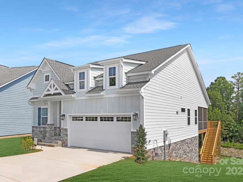 24578 Blue Heron Circle, Lancaster, SC 29720.  MLS# CAR4268883, YatesRealty ID 21784. 