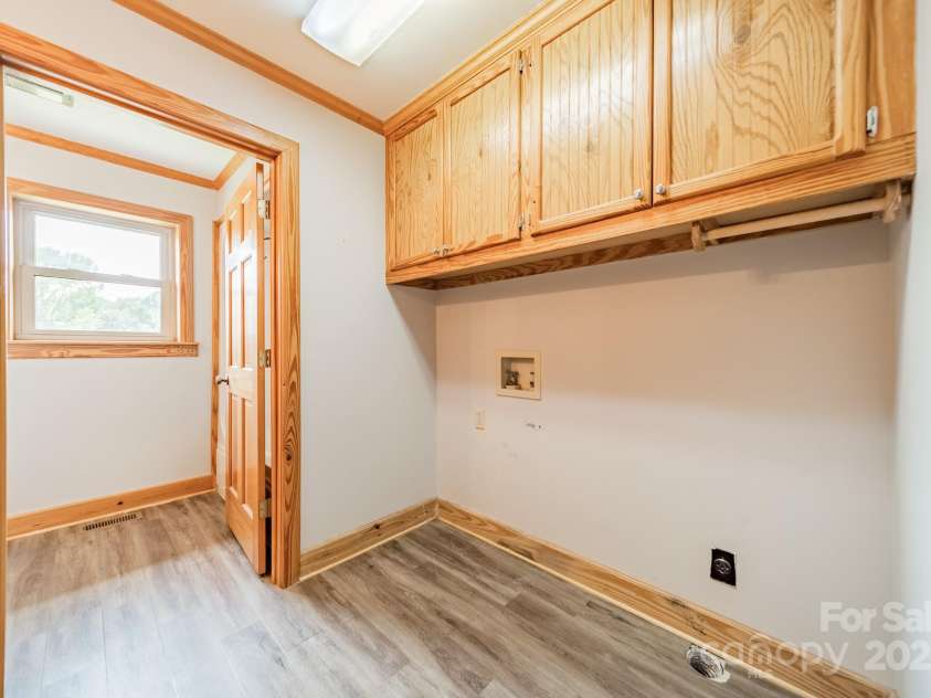 12705 Caldwell Road, Charlotte, NC 28213.  MLS# CAR4266691, YatesRealty ID 21786. 