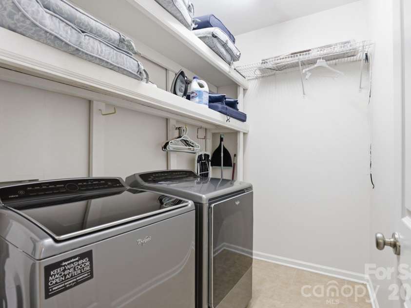 10122 Whiteburn Court, Charlotte, NC 28278.  MLS# CAR4370542, YatesRealty ID 21787. 