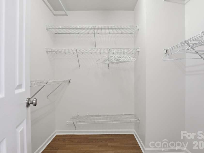 10122 Whiteburn Court, Charlotte, NC 28278.  MLS# CAR4370542, YatesRealty ID 21787. 