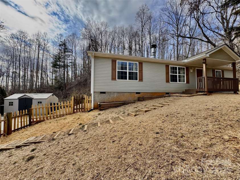 231 Newberry Drive, Fletcher, NC 28732.  MLS# CAR4221734, YatesRealty ID 21787. Addison Creek Subdivision
