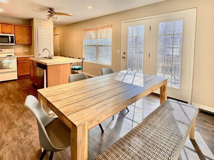 231 Newberry Drive, Fletcher, NC 28732.  MLS# CAR4221734, YatesRealty ID 21787. Ideal layout for Hosting