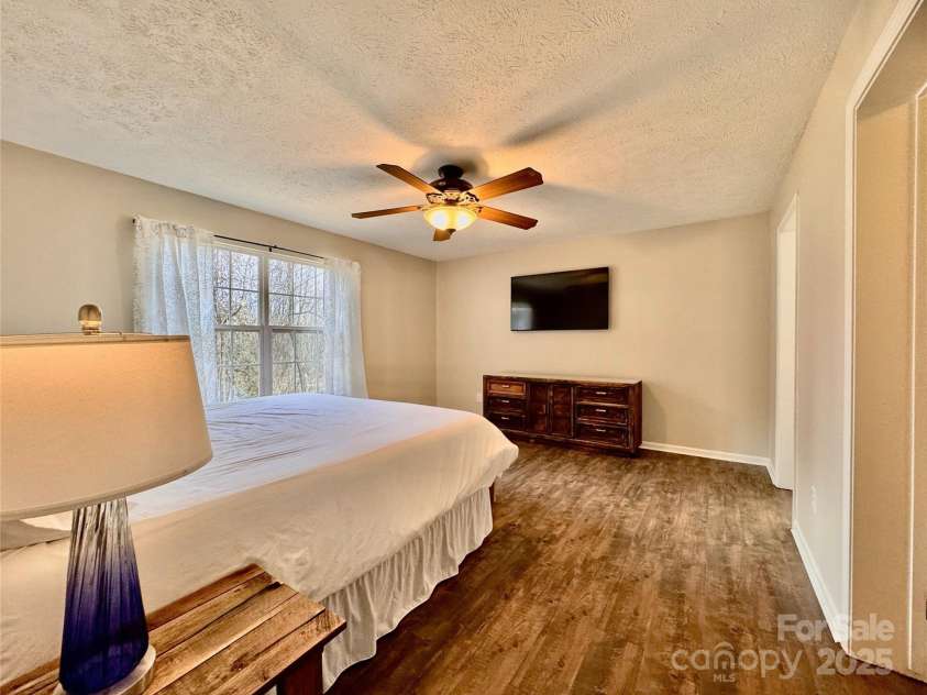 231 Newberry Drive, Fletcher, NC 28732.  MLS# CAR4221734, YatesRealty ID 21787. Primary Suite