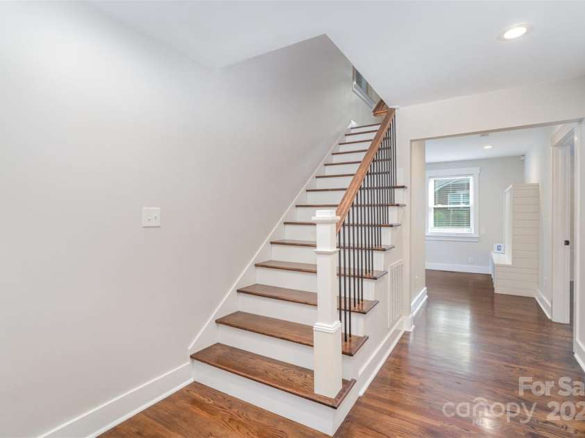 5421 Princess Street, Charlotte, NC 28269.  MLS# CAR4281674, YatesRealty ID 21788. 